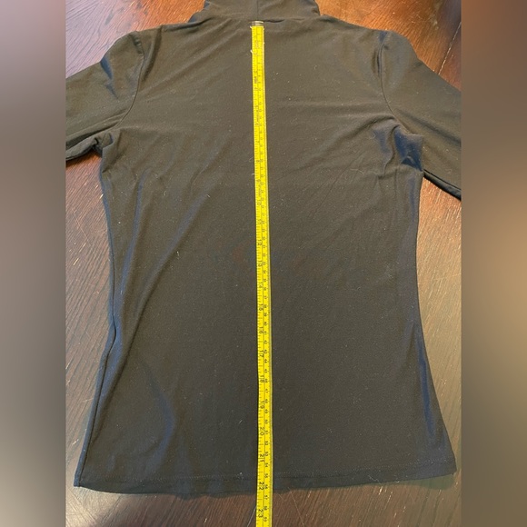 Mosskito Cha-Cha Sleeve Turtleneck - Picture 9 of 9